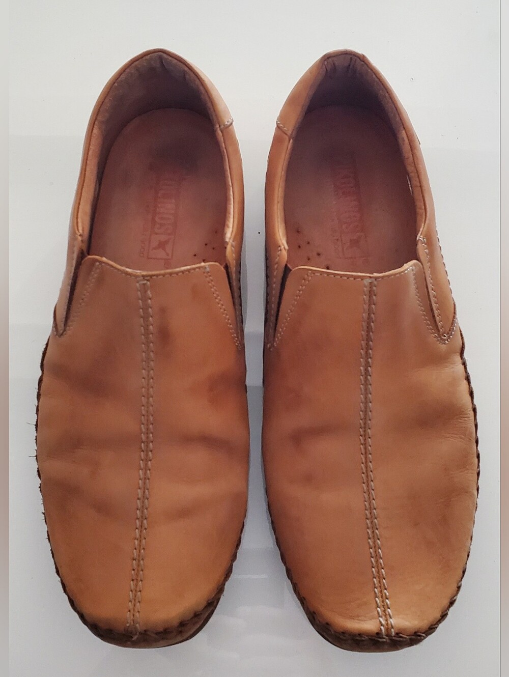Pikolinos San Telmo Leather slip-on loafers  Tan color, hand-sewn  Men Size 43